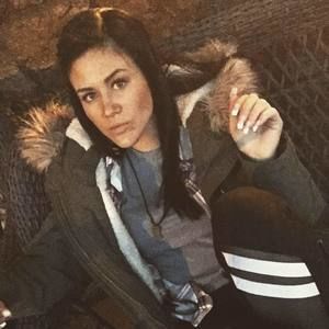 Meet your Posher, Kari ann